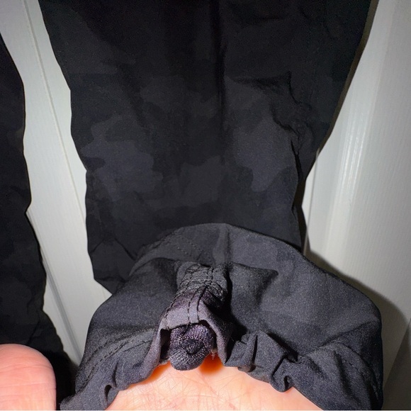 Kyodan Camo drawstring capri Jogger Pants. Size Large. EUC. Worn once - Picture 4 of 10